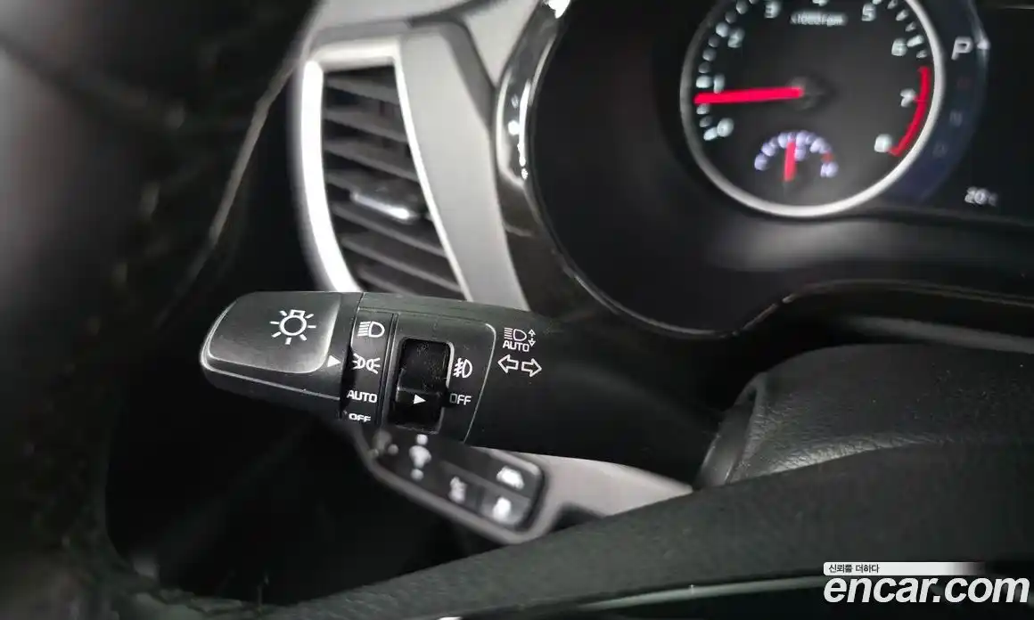 Kia Seltos 2020 1.6 гидро в Москве № 2051198, фото 30