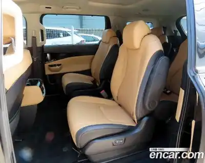 Kia Canival 2023 3.5 гидро в Москве № 2051276, миниатюра 11