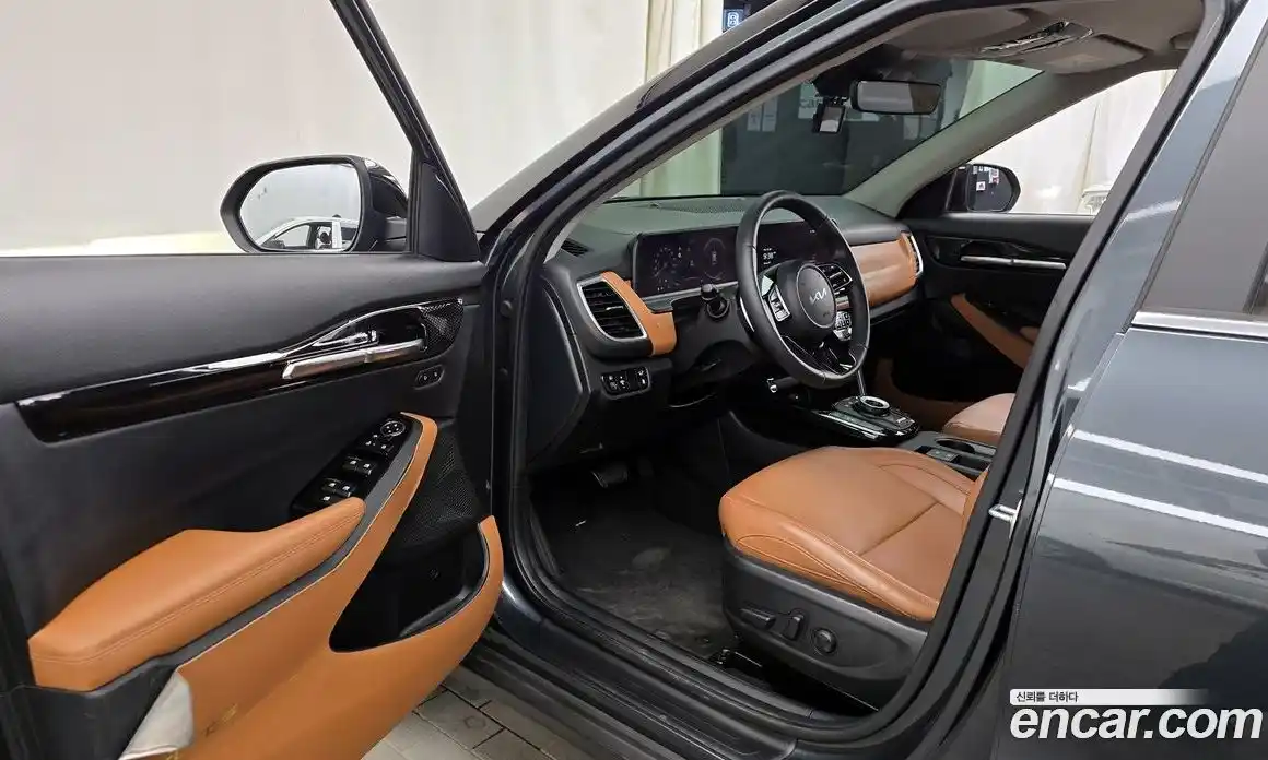 Kia Seltos 2023 1.6 гидро в Москве № 2051376, фото 13