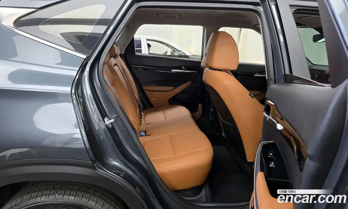 Kia Seltos 2023 1.6 гидро в Москве № 2051376, фото 17
