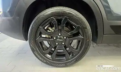 Kia Seltos 2023 1.6 гидро в Москве № 2051376, миниатюра 5
