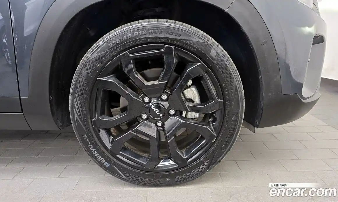 Kia Seltos 2023 1.6 гидро в Москве № 2051376, фото 7