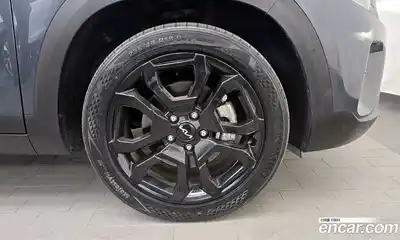 Kia Seltos 2023 1.6 гидро в Москве № 2051376, миниатюра 7