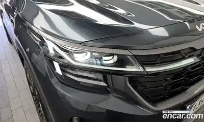 Kia Seltos 2023 1.6 гидро в Москве № 2051376, миниатюра 8