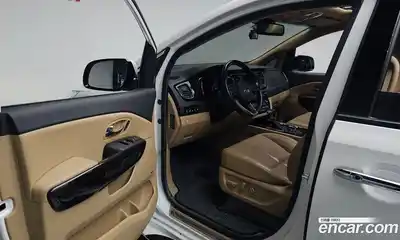 Kia Canival 2020 2.2 гидро в Москве № 2051387, миниатюра 12