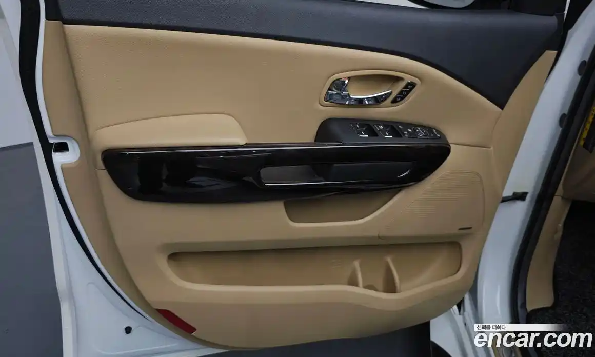 Kia Canival 2020 2.2 гидро в Москве № 2051387, фото 13