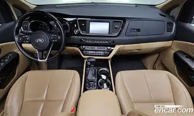 Kia Canival 2020 2.2 гидро в Москве № 2051387, миниатюра 9