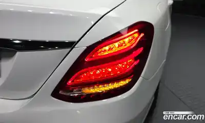 Mercedes-Benz C-Class 2017 2.0 гидро в Москве № 2051392, миниатюра 9