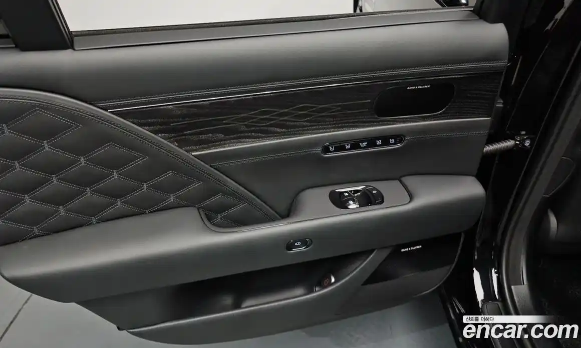 Genesis G90 2025 3.5 гидро в Москве № 2051498, фото 14