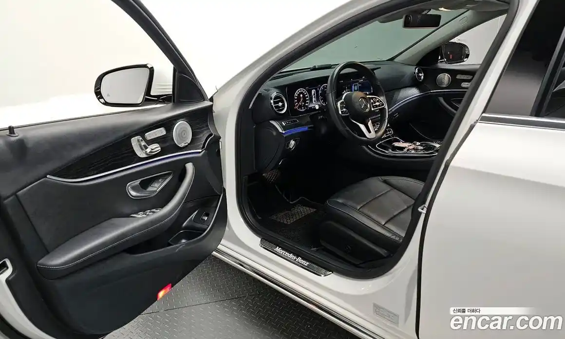 Mercedes-Benz E-Class 2020 2.0 гидро в Москве № 2051502, фото 10