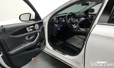 Mercedes-Benz E-Class 2020 2.0 гидро в Москве № 2051502, миниатюра 10