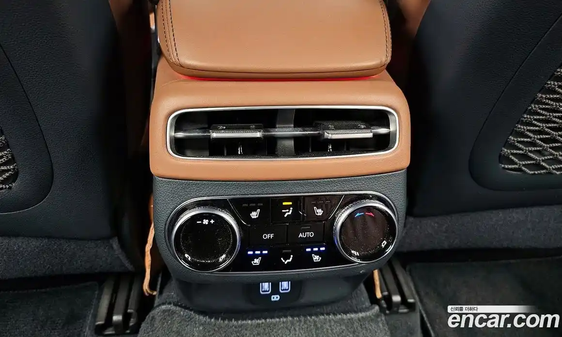 Genesis GV70 2023 2.5 гидро в Москве № 2051547, фото 18
