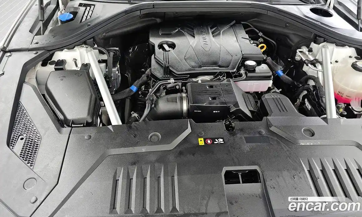 Genesis GV70 2023 2.5 гидро в Москве № 2051547, фото 6