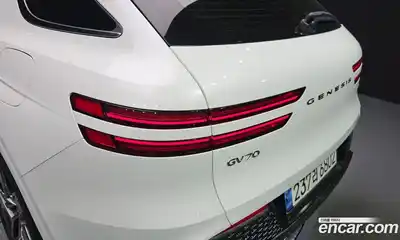 Genesis GV70 2021 2.2 гидро в Москве № 2051843, миниатюра 9