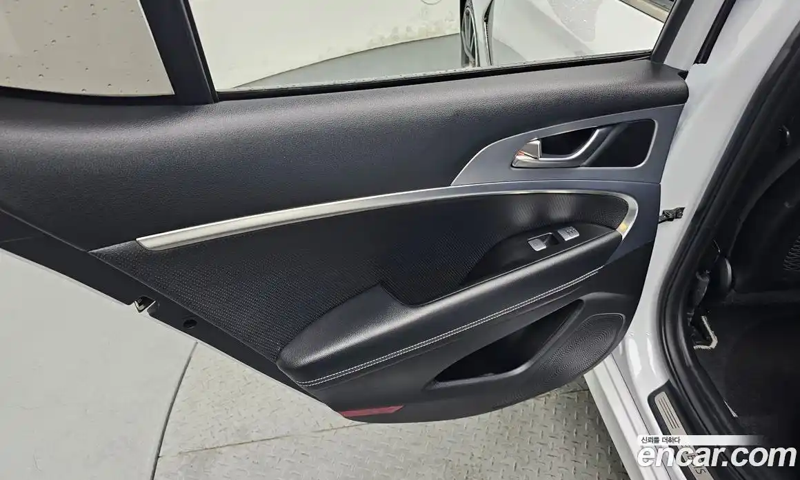 Genesis G70 2018 2.0 гидро в Москве № 2051856, фото 15