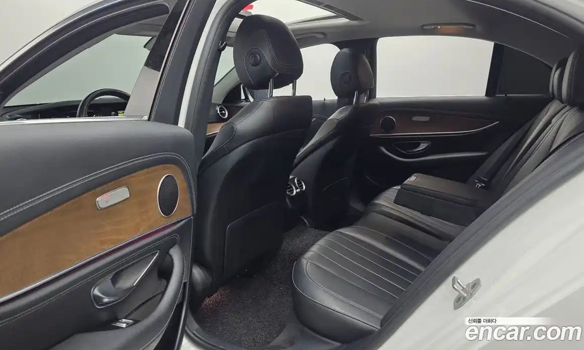 Mercedes-Benz E-Class 2020 1.9 гидро в Москве № 2051891, фото 11