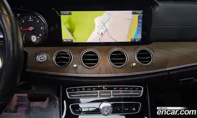 Mercedes-Benz E-Class 2020 1.9 гидро в Москве № 2051891, миниатюра 12