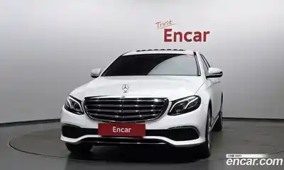 Mercedes-Benz E-Class 2020 1.9 гидро в Москве № 2051891, миниатюра 3