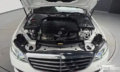 Mercedes-Benz E-Class 2020 1.9 гидро в Москве № 2051891, миниатюра 6