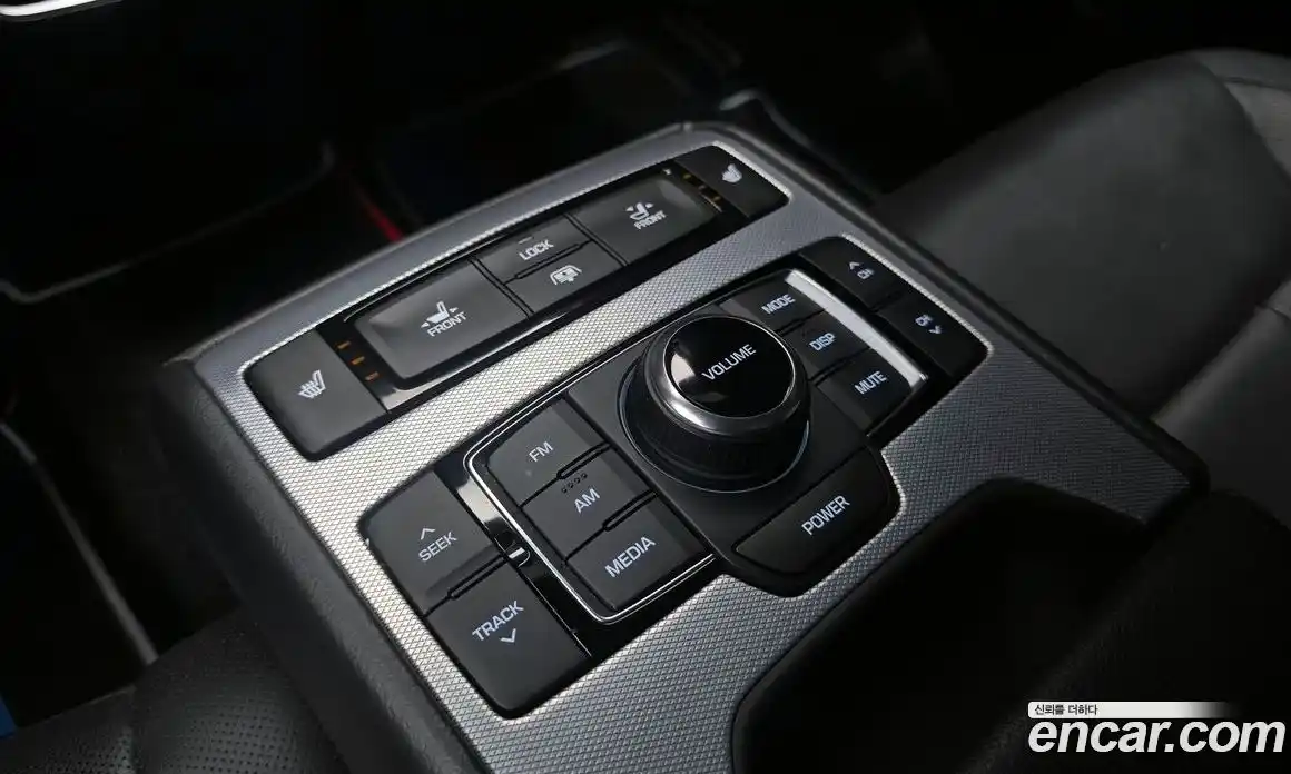 Genesis G80 2017 3.3 гидро в Москве № 2051892, фото 30