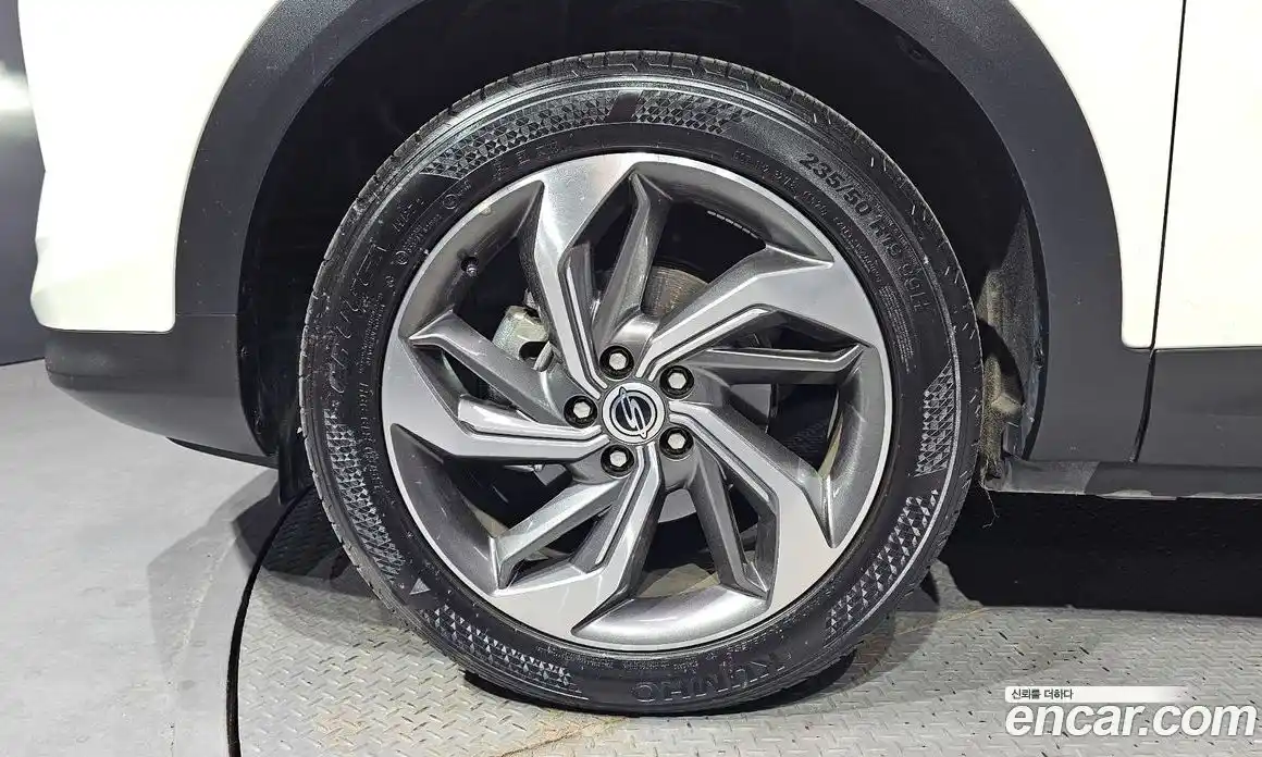 SsangYong Korando 2020 1.5 гидро в Москве № 2051960, фото 5