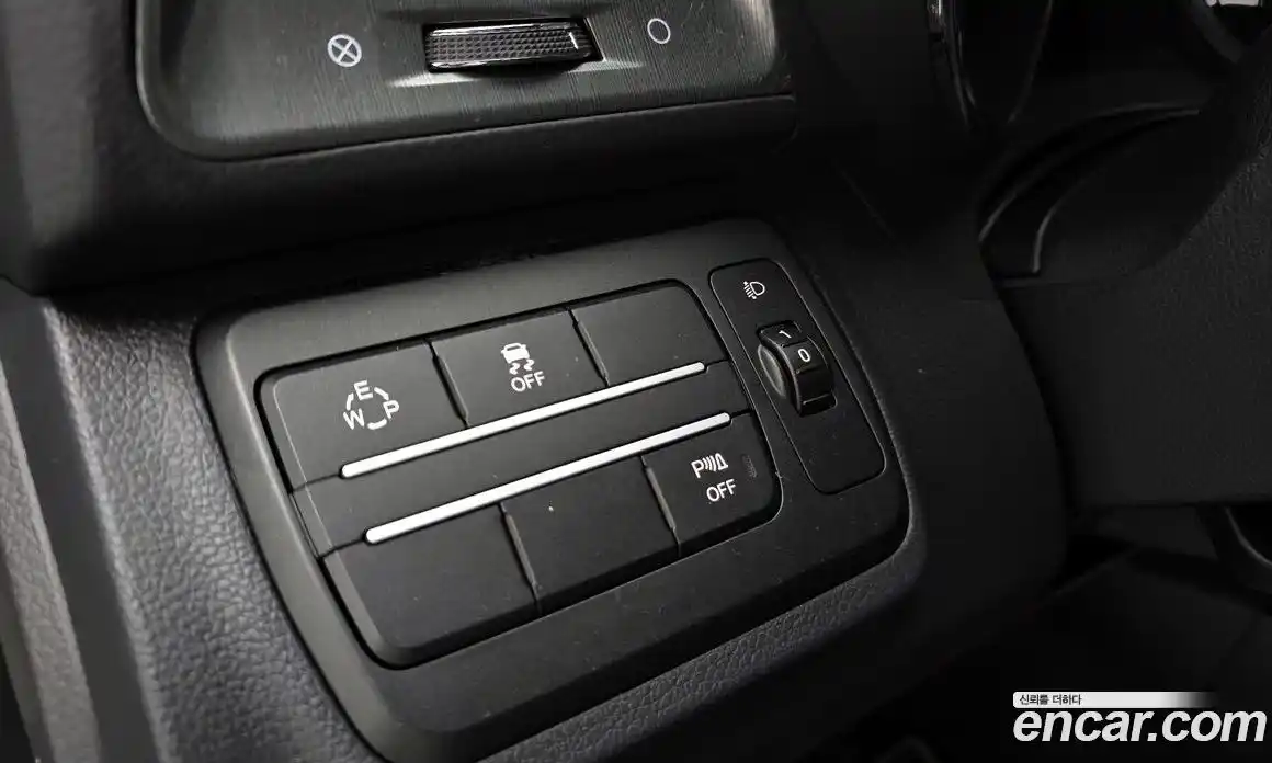 SsangYong TIBOLI 2017 1.6 гидро в Москве № 2052029, фото 24