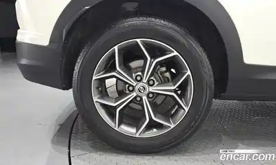 SsangYong Korando 2021 1.5 гидро в Москве № 2052301, миниатюра 5