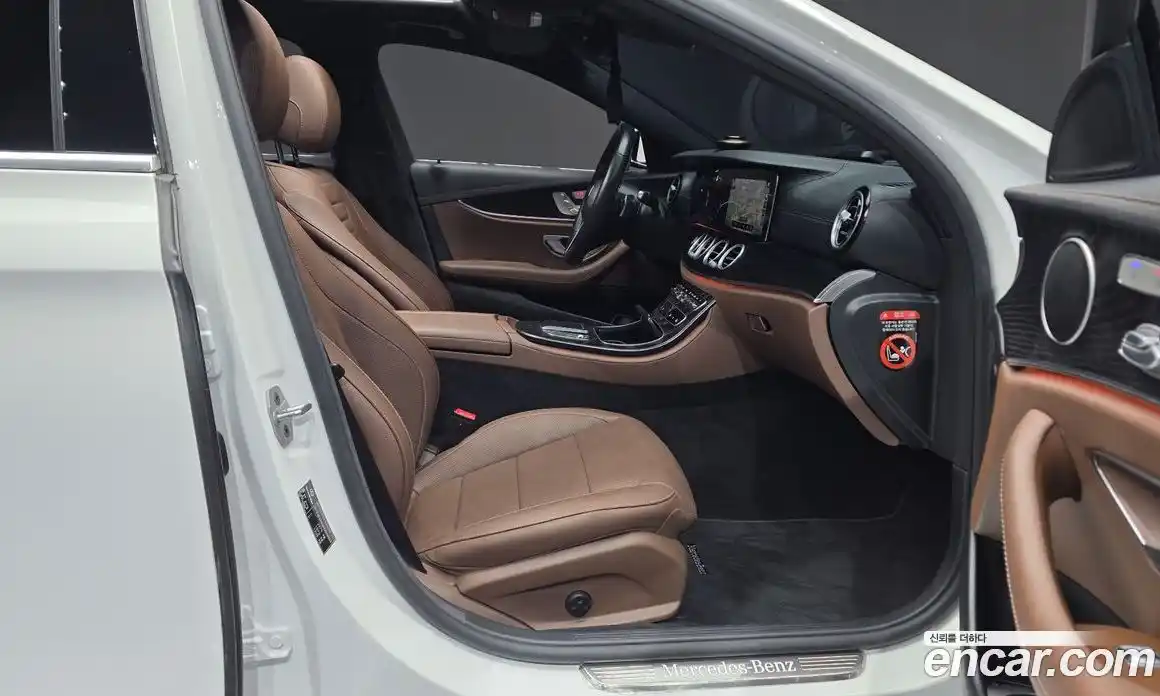 Mercedes-Benz E-Class 2022 2.0 гидро в Москве № 2052331, фото 16