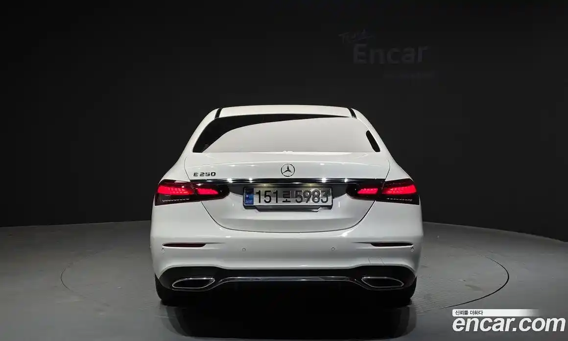 Mercedes-Benz E-Class 2022 2.0 гидро в Москве № 2052331, фото 4