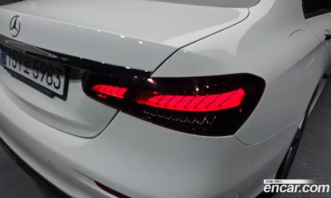 Mercedes-Benz E-Class 2022 2.0 гидро в Москве № 2052331, фото 9
