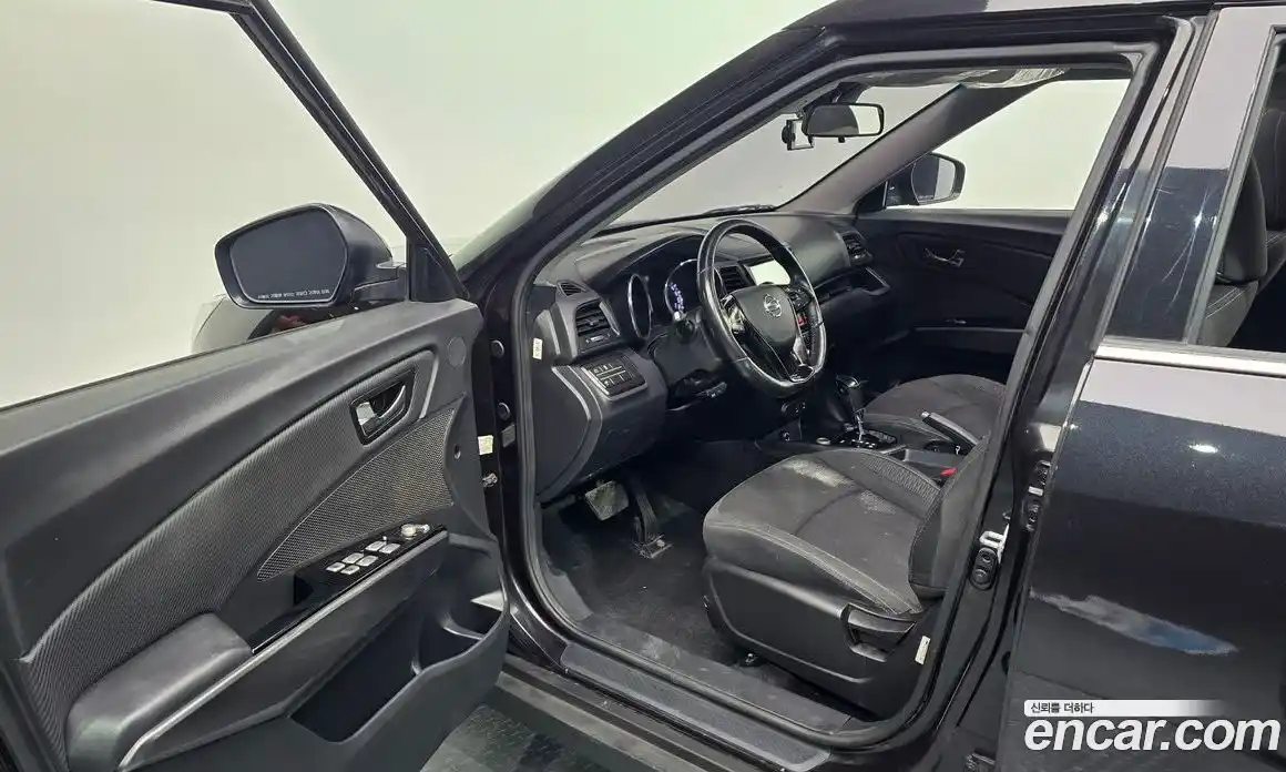 SsangYong TIBOLI 2017 1.6 гидро в Москве № 2052467, фото 11