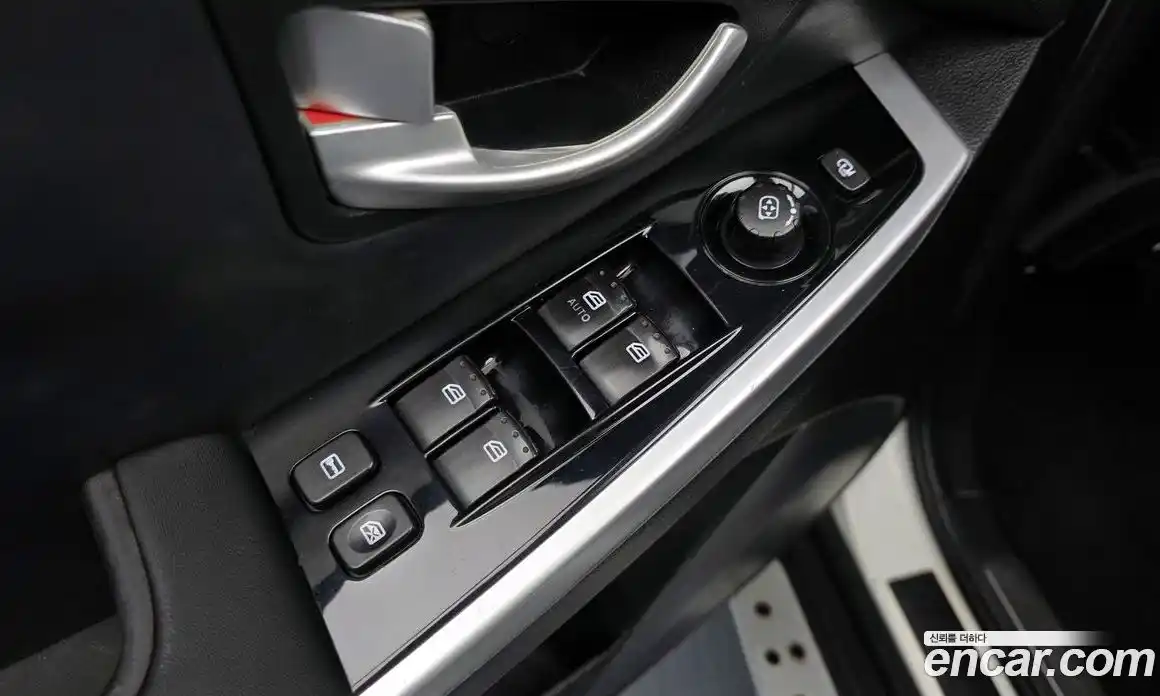 SsangYong Korando 2014 2.0 гидро в Москве № 2052660, фото 19