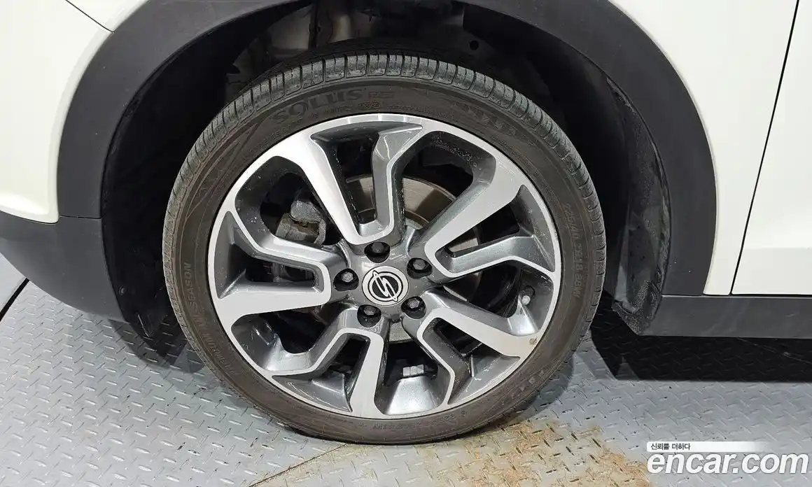 SsangYong TIBOLI 2016 1.6 гидро в Москве № 2052733, фото 5