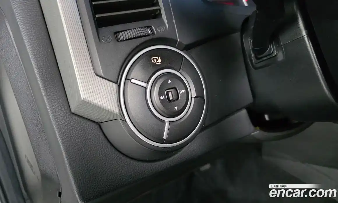 SsangYong Korando 2013 2.0 гидро в Москве № 2052778, фото 13
