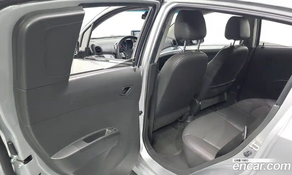 Chevrolet Spark 2014 1.0 гидро в Москве № 2053285, фото 18