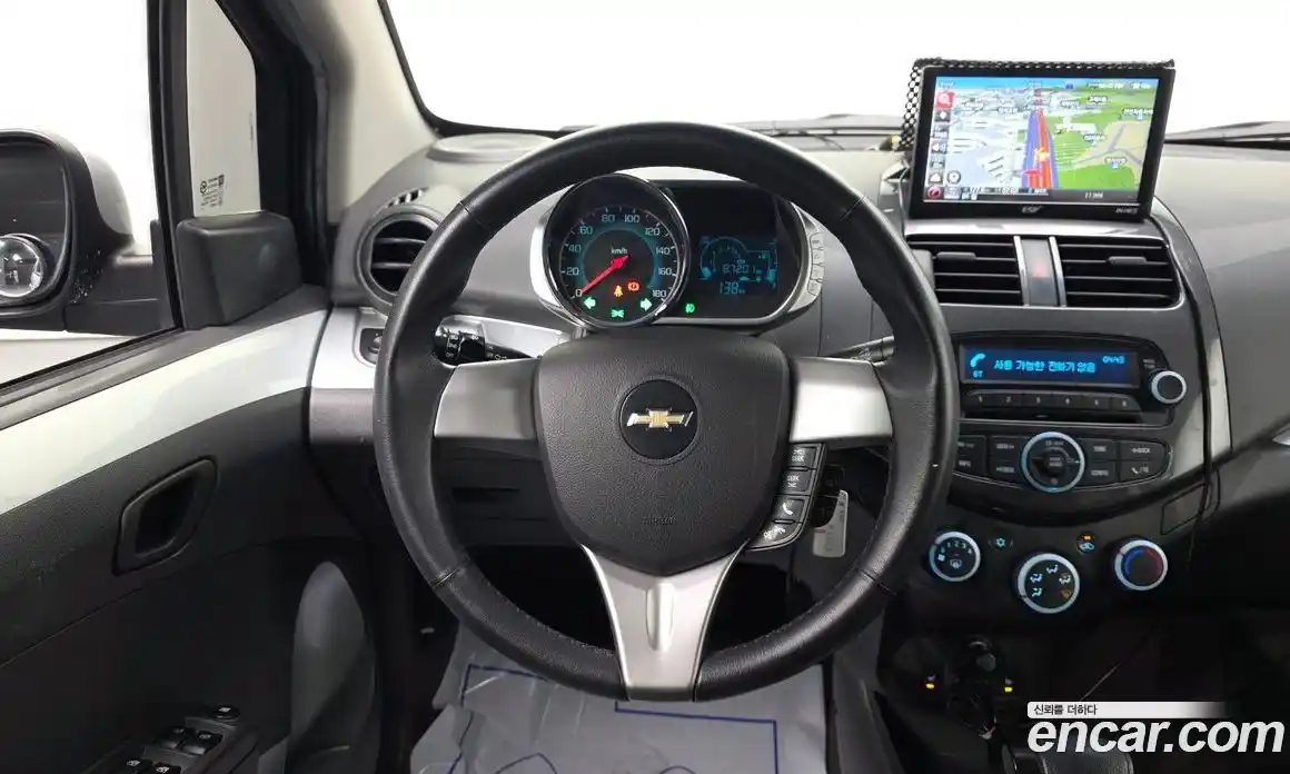 Chevrolet Spark 2014 1.0 гидро в Москве № 2053285, фото 21