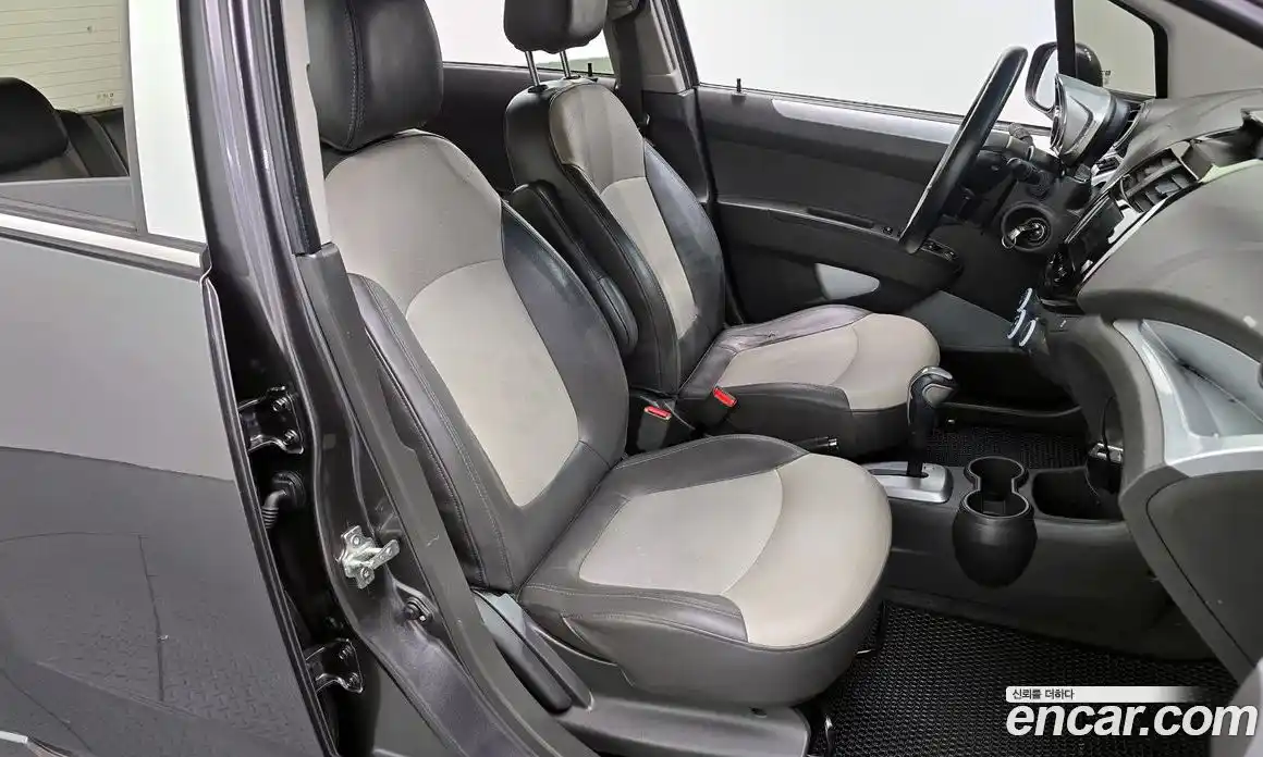 Chevrolet Spark 2013 1.0 гидро в Москве № 2053296, фото 18