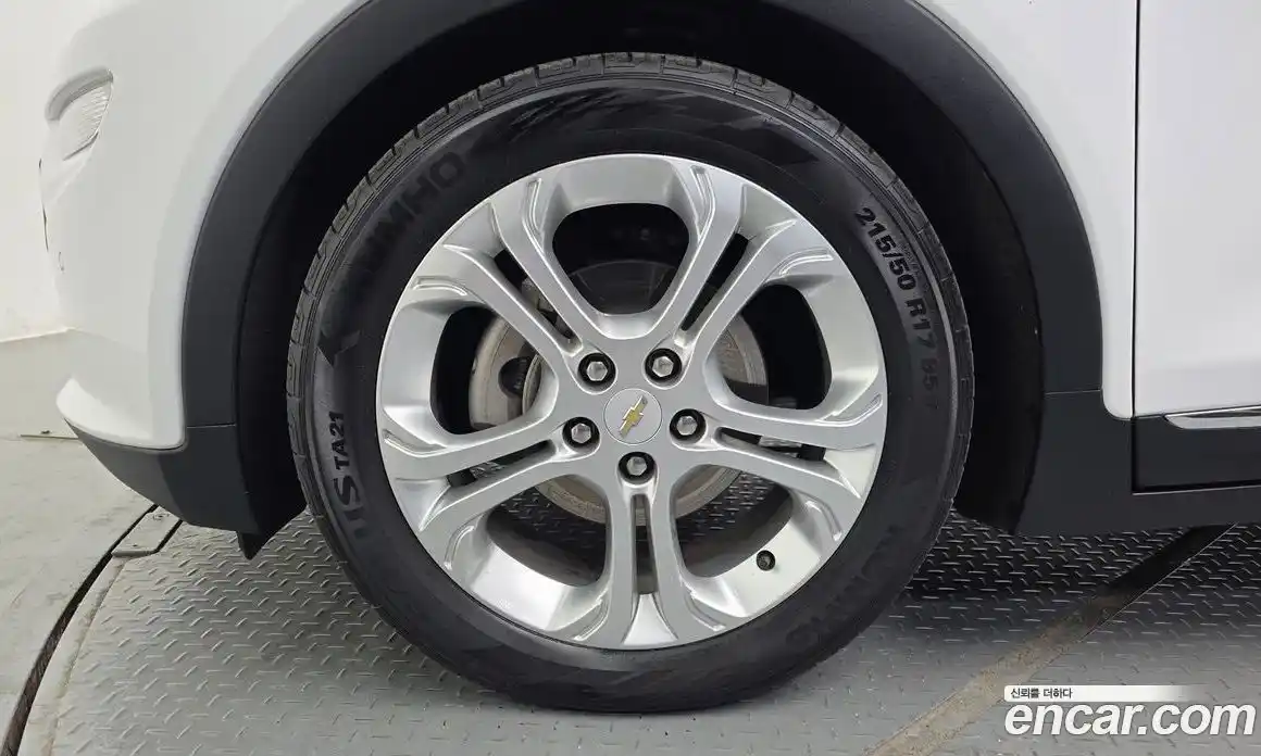 Chevrolet Bolt EV 2019 0.2 гидро в Москве № 2053686, фото 5