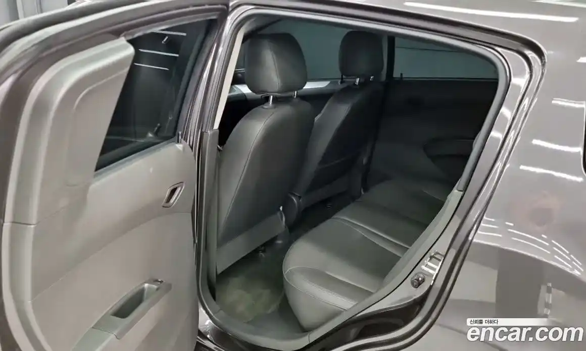 Chevrolet Spark 2014 1.0 гидро в Москве № 2053751, фото 11