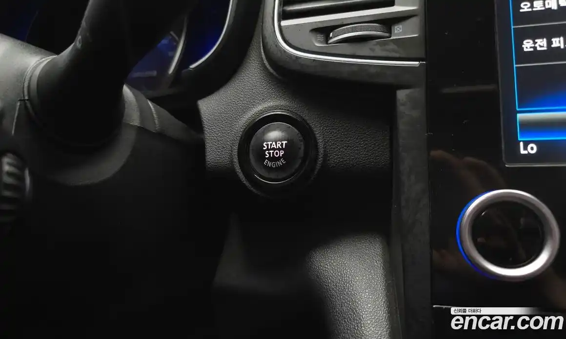 Renault QM6 2017 2.0 гидро в Москве № 2053952, фото 23