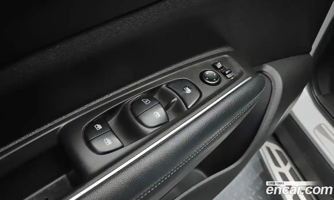 Renault QM6 2017 2.0 гидро в Москве № 2053952, фото 28