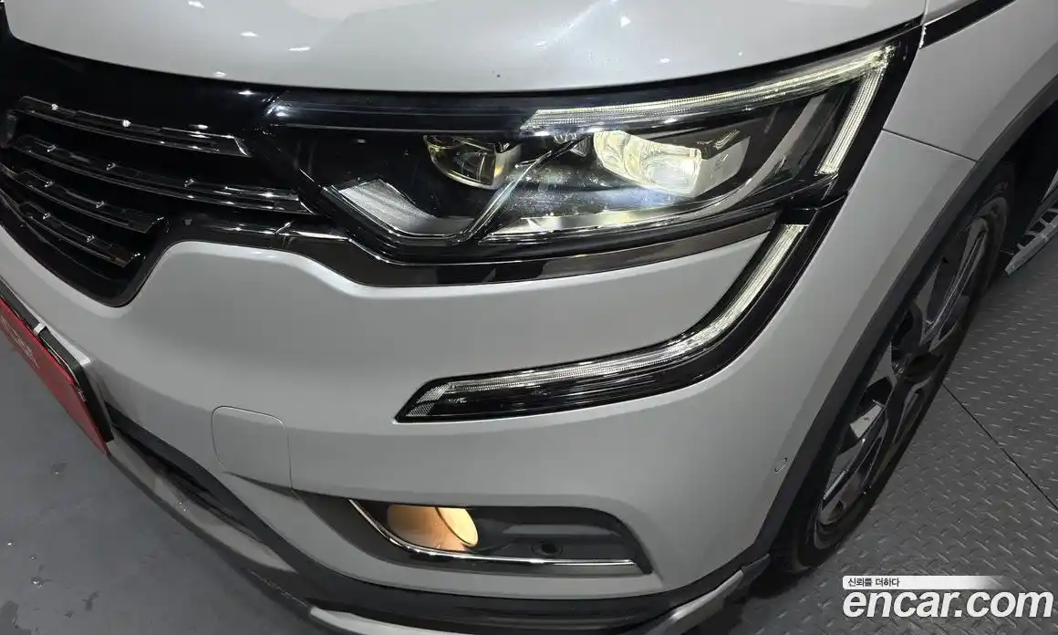 Renault QM6 2017 2.0 гидро в Москве № 2053952, фото 8