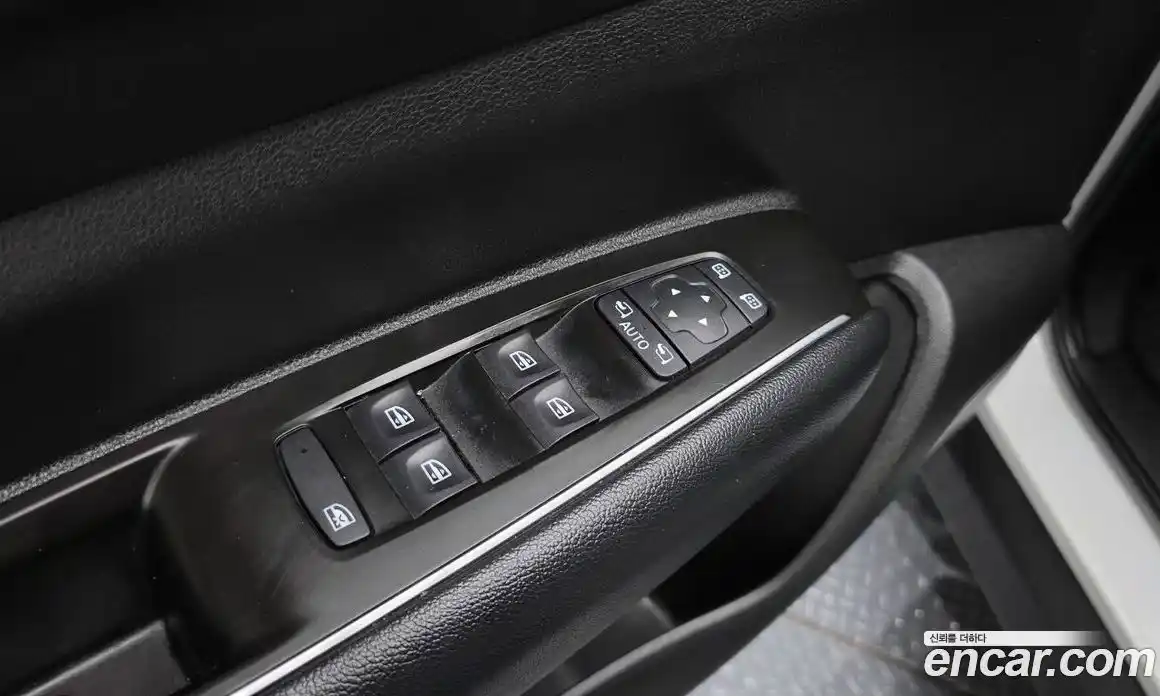 Renault QM6 2021 2.0 гидро в Москве № 2054050, фото 28
