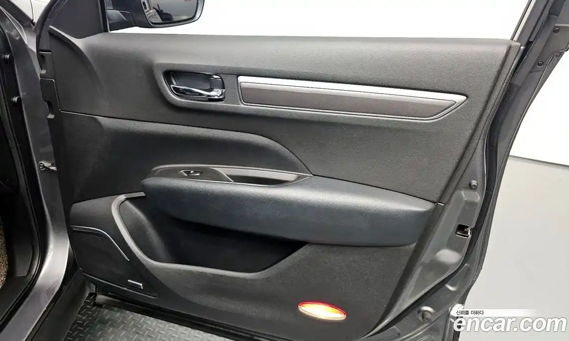 Renault QM6 2017 2.0 гидро в Москве № 2054223, фото 13
