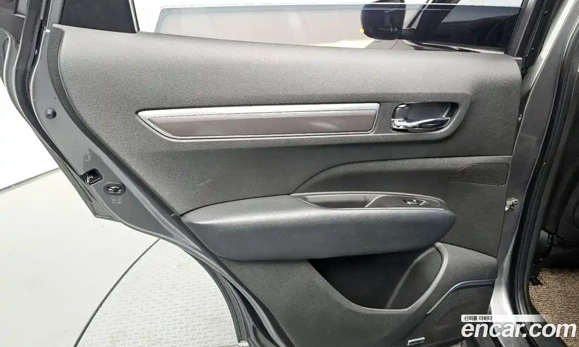 Renault QM6 2017 2.0 гидро в Москве № 2054223, фото 14