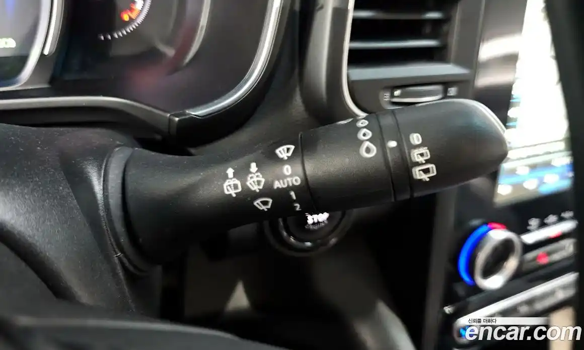 Renault QM6 2017 2.0 гидро в Москве № 2054223, фото 28