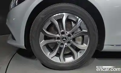 Mercedes-Benz C-Class 2018 2.0 гидро в Москве № 2054280, миниатюра 5