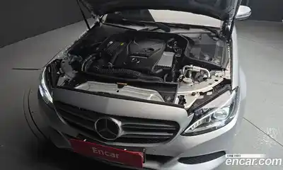 Mercedes-Benz C-Class 2018 2.0 гидро в Москве № 2054280, миниатюра 6
