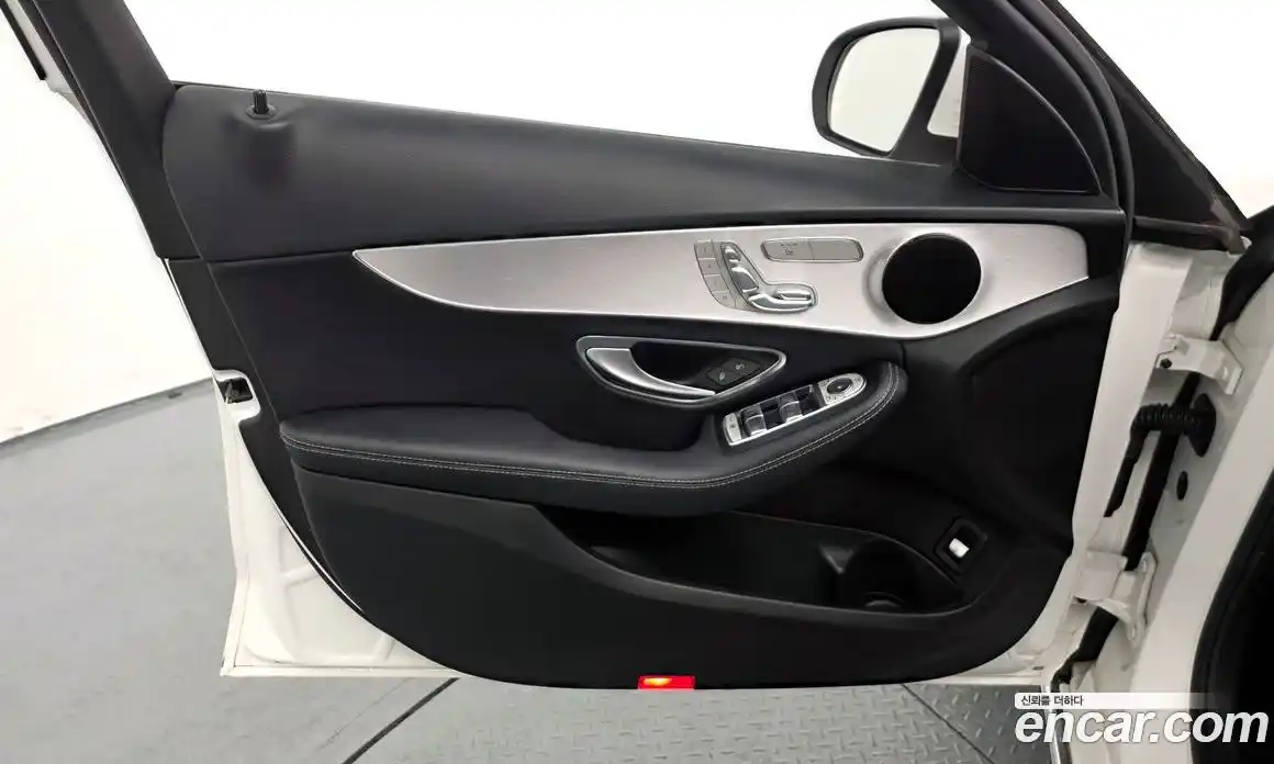 Mercedes-Benz C-Class 2017 2.0 гидро в Москве № 2054383, фото 14
