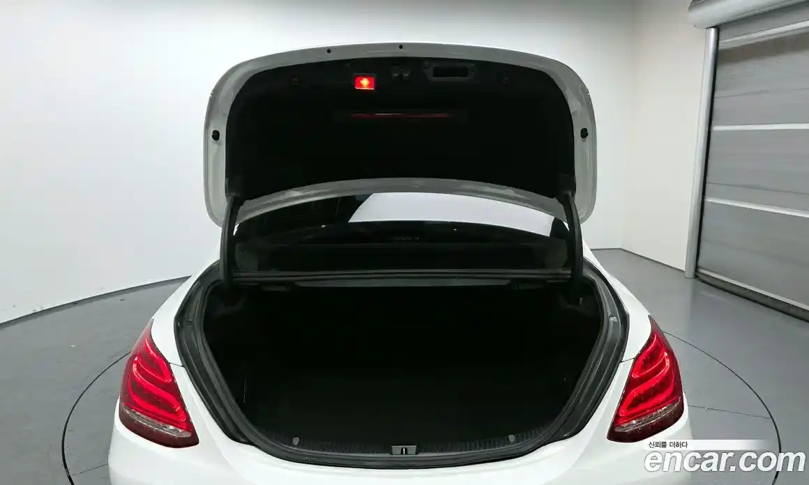 Mercedes-Benz C-Class 2017 2.0 гидро в Москве № 2054383, фото 26